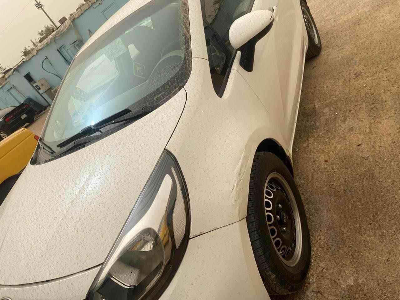 السلام عليكم 
كيا ريو موديل ٢٠١٢ للبيع
وارد خليجي 
كير ومحرك كفالة حدادة تبريد
كهربائيات 
تخم تاير
بأسمي 
رقم بصرة 
للاستفسار على رقم صاحب السيارة
السعر ٧٥

***********
اني مكلف بالنشر فقط البصرة, العراق
