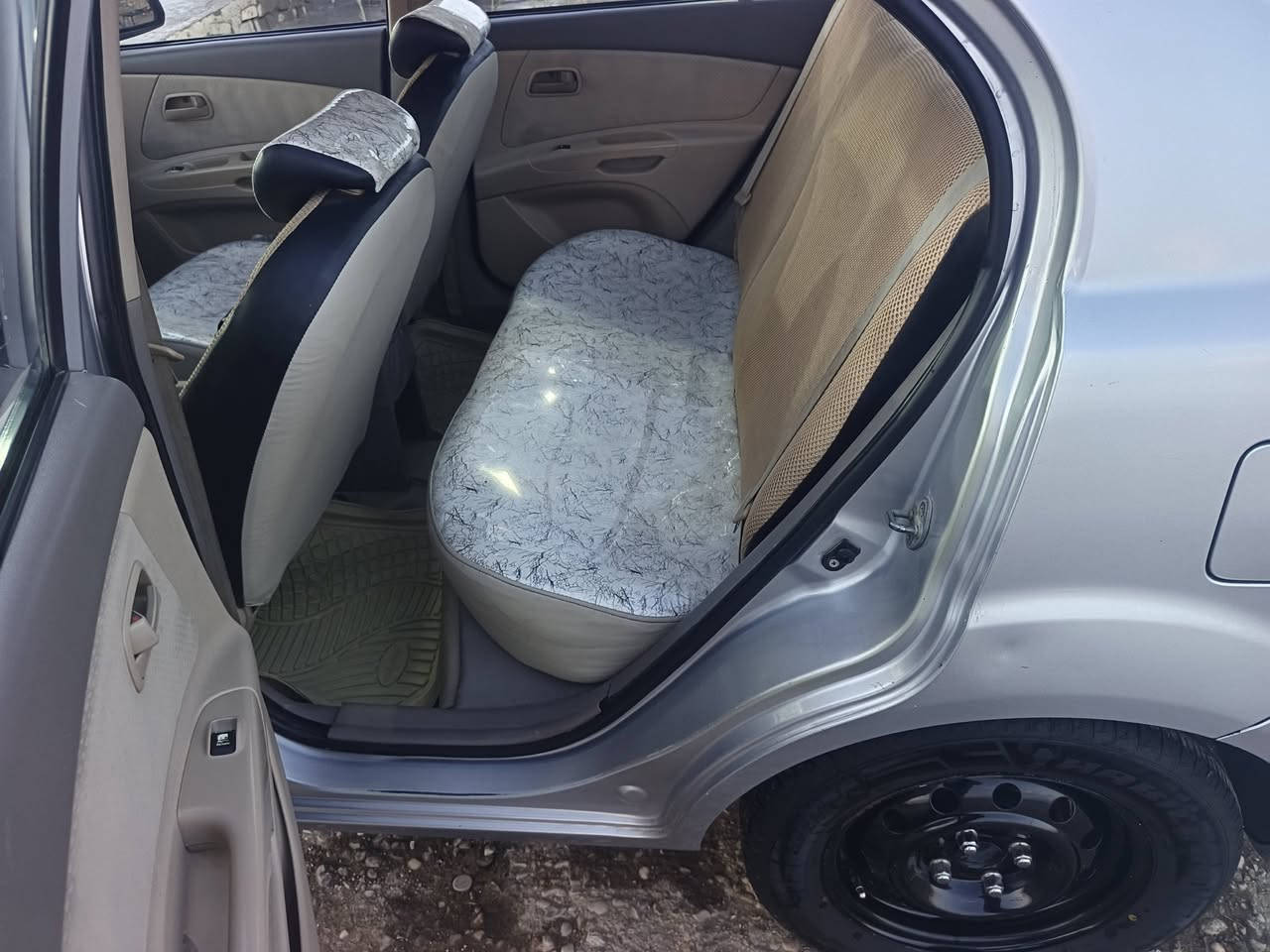 السلام عليكم ورحمة الله وبركاته
للبيع فقط كيا ريو موديل 2009خليجية رقم بغداد انكليزي بأسمي السيارة جاهزة من كل النواحي مابيهة اي نقص مكينة 1600كير ومكينة مكفول صدر مكفول تخم تاير جديد تبريد ثلج بيهة مكانين صبغ فقط بدون حادث السيارة جديدة 
السعر 86وبيهة مجال بسيط مكان السيارة بغداد 
للأستفسار 
***********
***********
