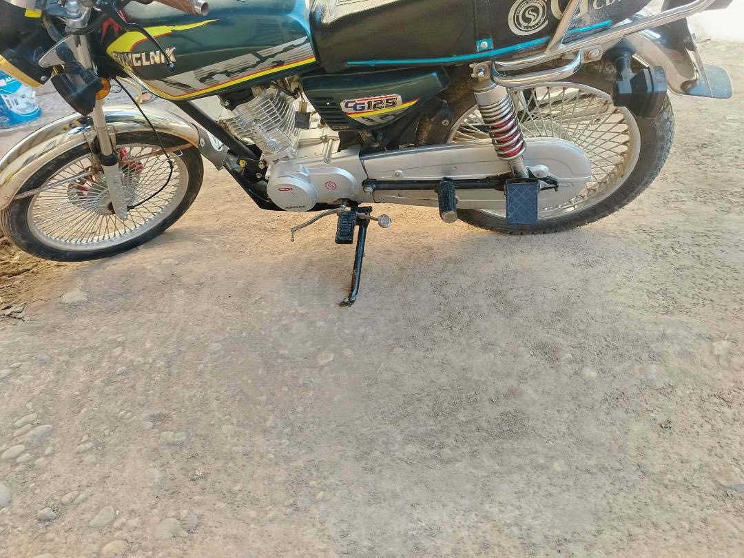 سلام عليكم تايكر2024مكفوله لبيع مكان صويره السعر 650وبيهه مجال ***********
