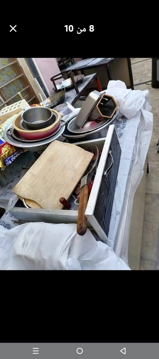 السلام عليكم ورحمة الله وبركاته غراض كافترية نضيفات للبيع استعمال سبوع السعر خاص *********** للتواصل
