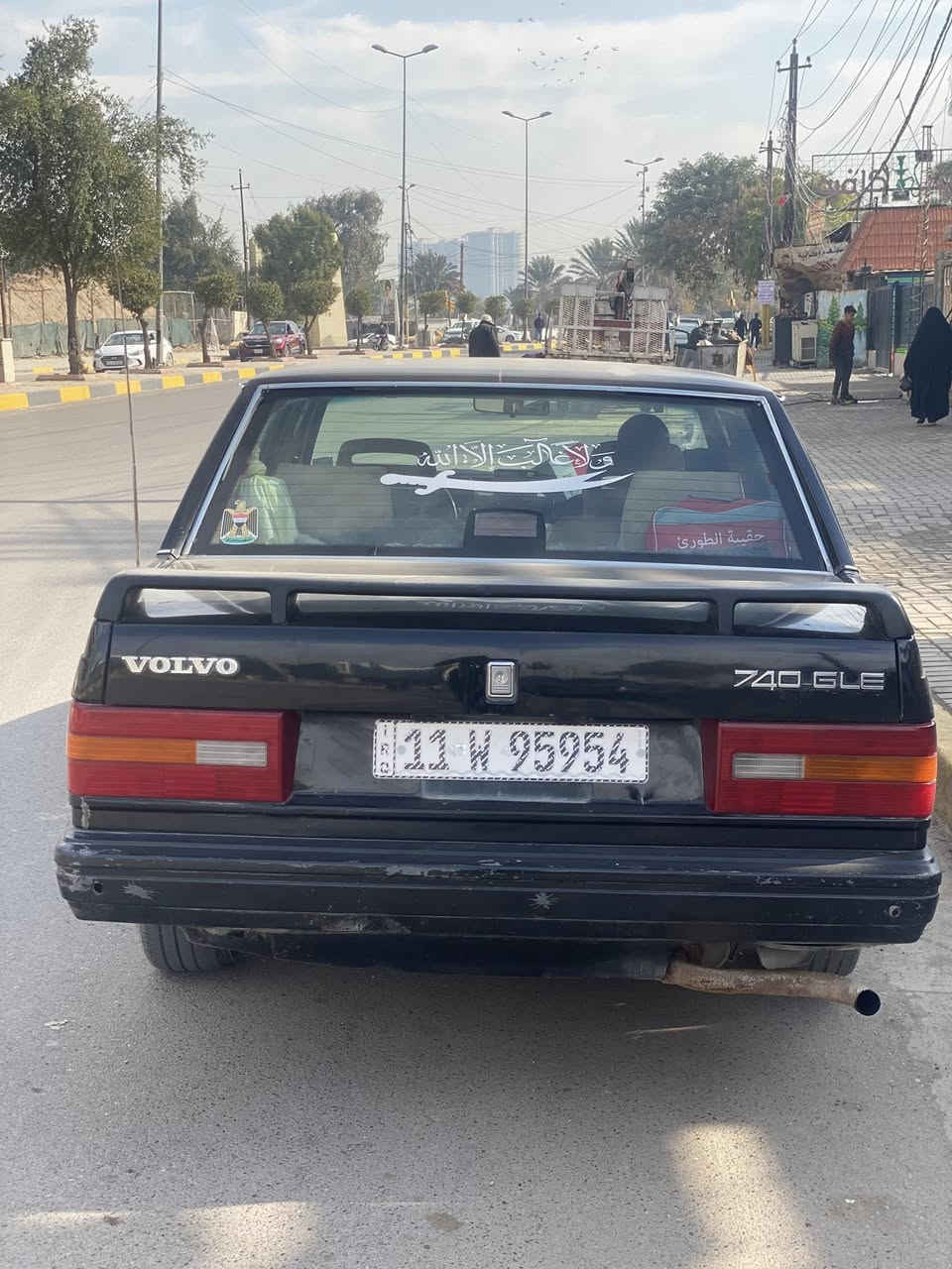 فالفو ٧٤٠
موديل ١٩٩٠
كير ومكينه بلاد 
(كابريته) 
السياره عله وضع البلاء
بسمي مداور ثاني يوم 
رقمي ***********
