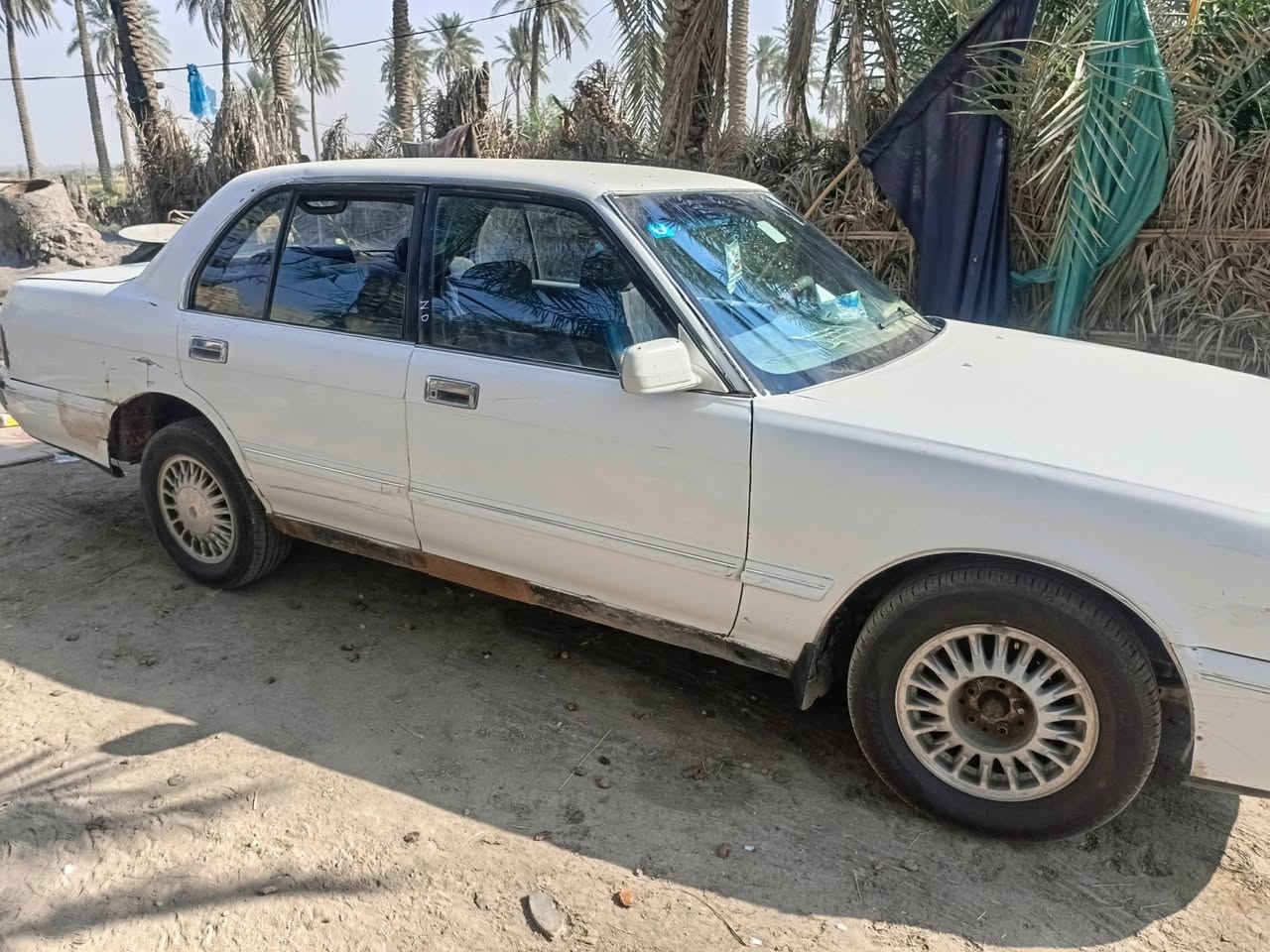 سلام عليكم سيارة كراون ارنب فحل طويله لون ابيض موديل 95 سياره مكفوله من الكصه ونقل جثه وكير ومكبنه بيها خيط بخار من الصالنصه بس ترايك 3سنوات شرط شاصي جسر مكفول سياره مصبوغه جماليه بدون دواخل سياره تريد ترتيب دواخل السعر 60وبيها مجال للشراي مكان السياره محافظة الديوانية قضاء الشاميه الاتصال ***********
