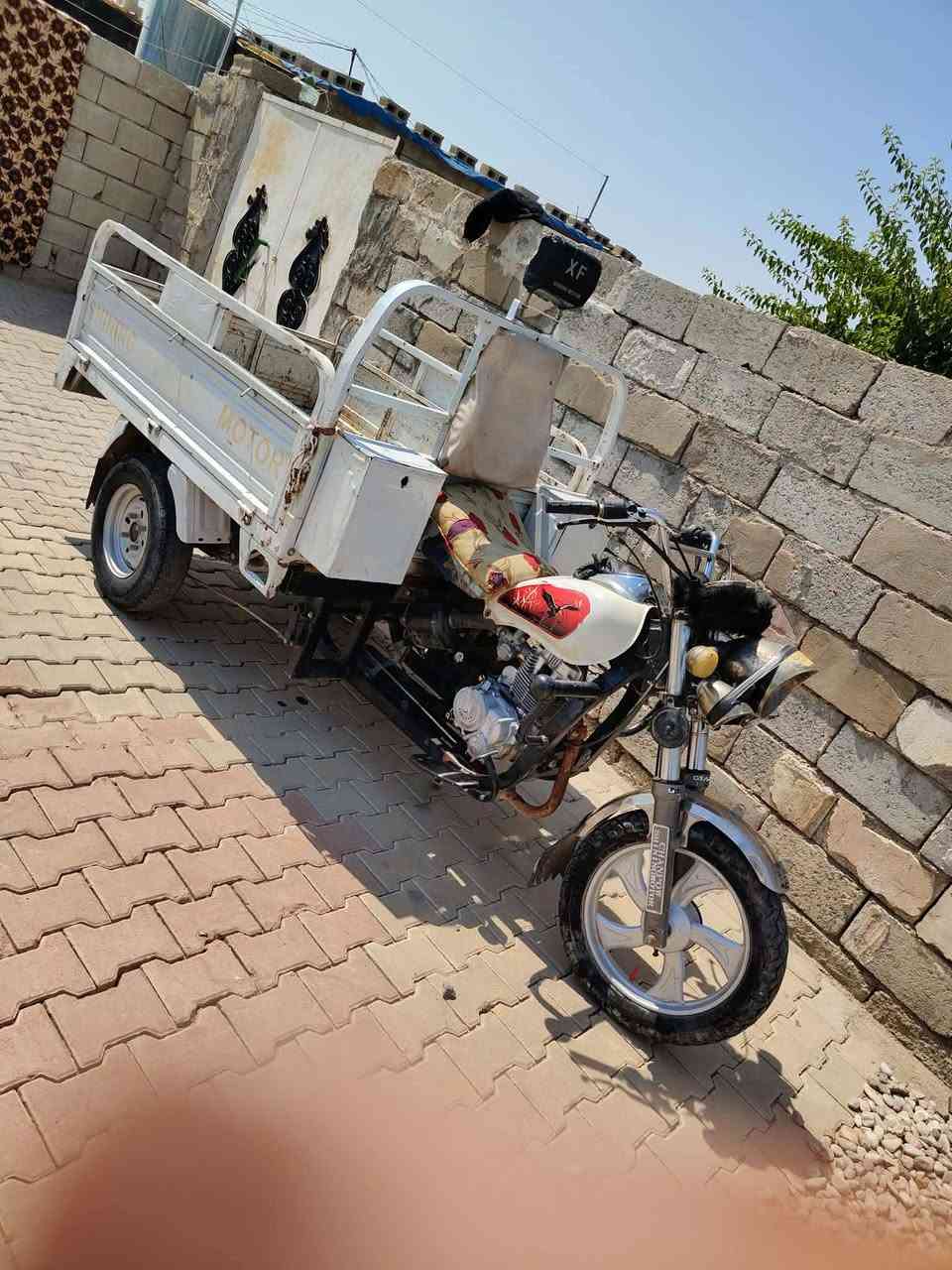 ستوته للبيع موديل 2020 محرك جديد
ستوته عل بلاد شرط من كل عيب قطره صبغ مابيها

ستوته بوجهك لشغل سعرها مليون و 300 

يرهم مراوس حسب الاتفاق تحياتي للجميع

***********
