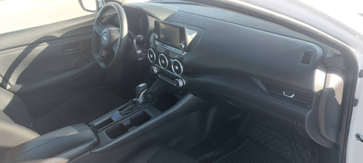 نيسان سنترا 2025 وارد امريكي بدون رقم دخول جديد ماشية: 8000 الضرر صبغ راس البنيد فقط 
صاحب السيارة *********** خابر او وتساب
السيارة موجودة بالانبار
