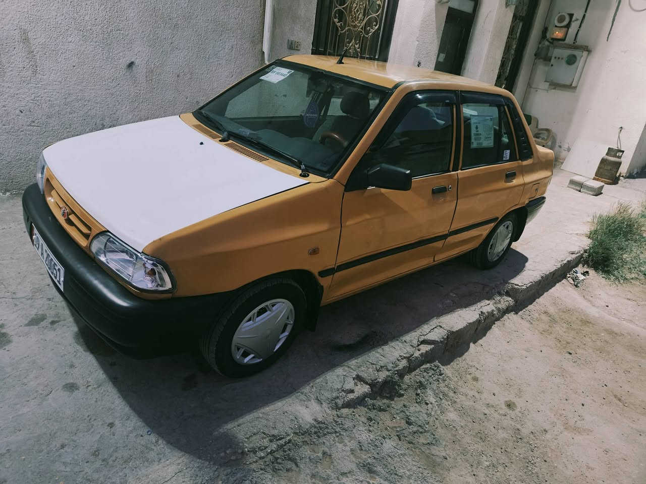 السلام عليكم سايبه موديل 2012 مكينه كير حداديه تخم تاير كل جديد  رقم كليزي مصفره هيه وغرامات سنويه ل 2030 سعر 26  كربلاء الحر السواده ***********
