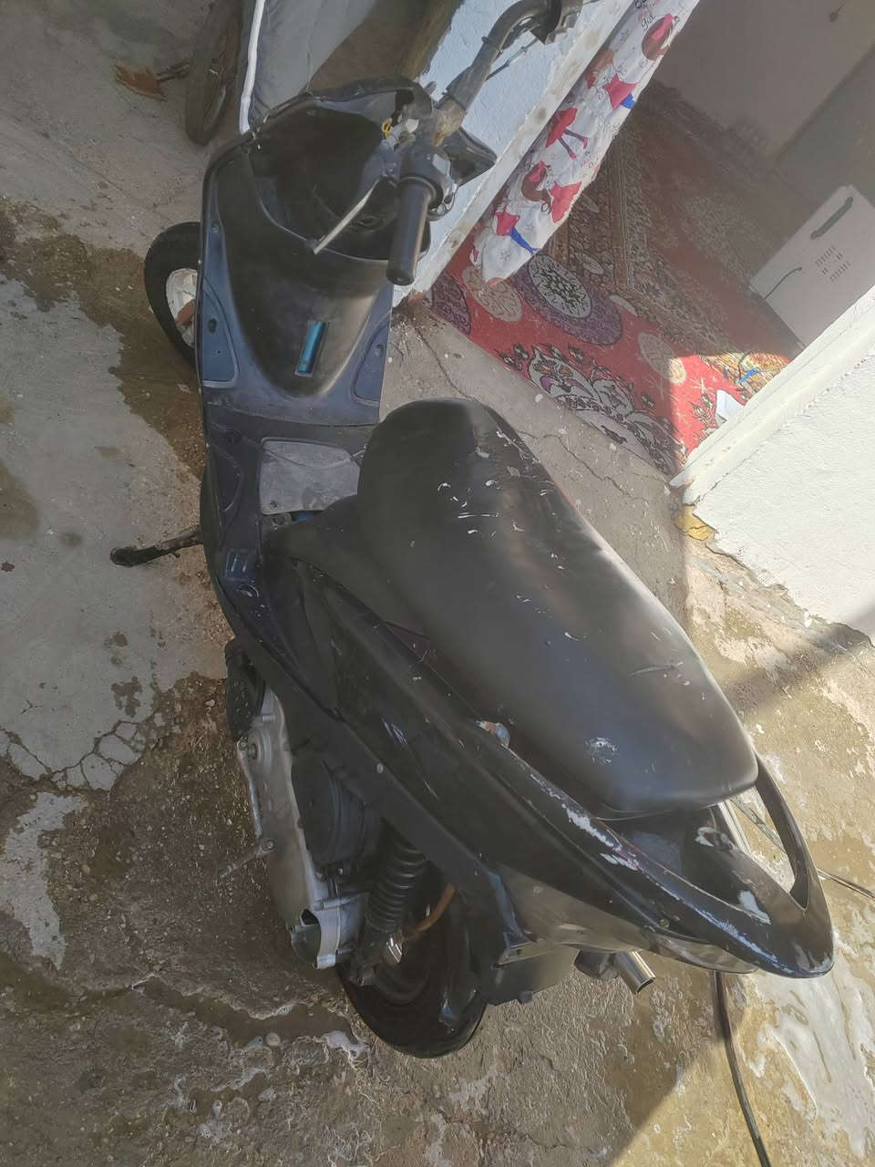 سلام عليكم ماكس للبيع عنوان زين لقوس شارع لمله اي ستفسار اتصل على *********** او راسني واتساب سعر ٣٢٥ وبيه مجال
