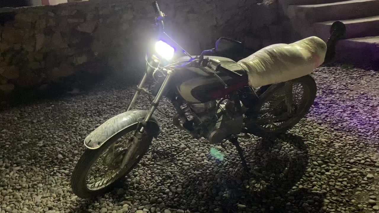 السلام عليكم ماطور للبيع نظيف كلشي ما يعوزو

كهرباىيات شغالة 

محرك نظيف 

اتشغل وتمشي شرط

العنوان جنوب الموصل قرية صف التوث 

السعر 165 وبي مجال للتواصلل الخاص او الرقم (***********)
