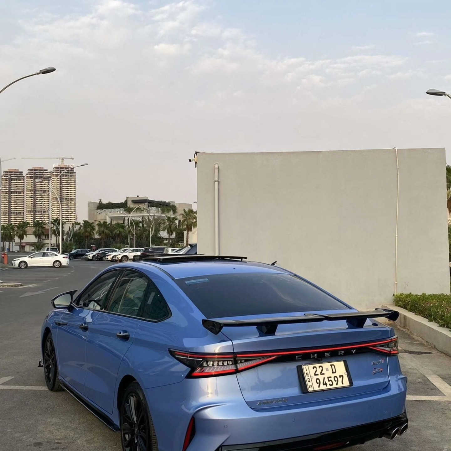 انسب سعر على مستوى العراق . .
اللون مميز / الفئة اعلى مواصفات محرك 2000 cc 
ماشيه 59000
شيري اريزو 8 
موديل 2024
السعر نقطة رد تلقائي 💌 

للتواصل مع صاحب للسيارة : ***********
