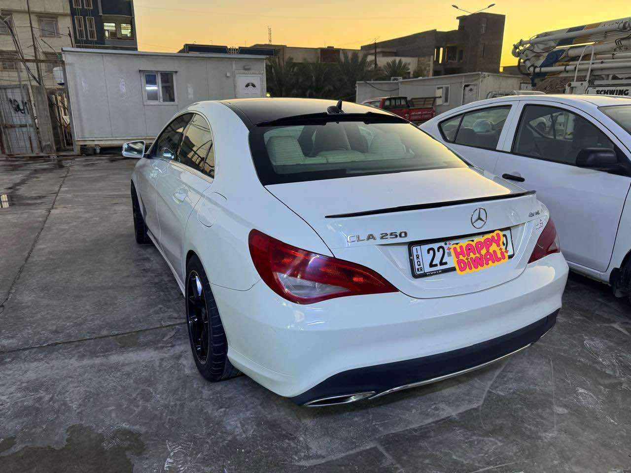 مرسيدس cla250 موديل 18 رقم اربيل فوول مواصفات وارد امريكي. داخله كليين للعراق هنا صار بيهه صبغ جاملغ وباب خلفي ايمن بدون لا دواخل ولا ارباك  للبيع او المرواس حسب القناعه السعر 165  ماشيه 106كم مكانه حي العدل *********** واتساب متوفر ايضا بغداد, العراق
