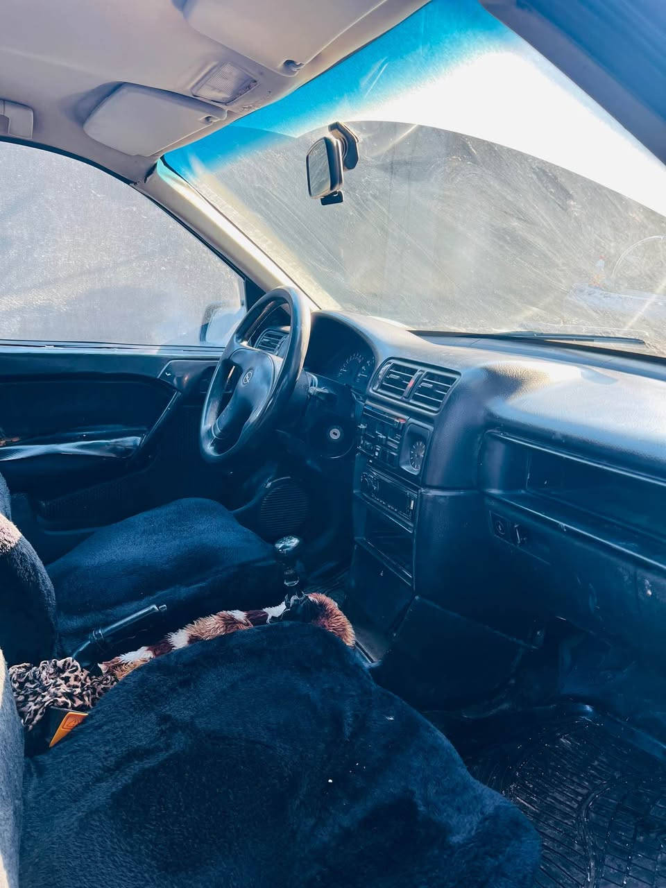 ئۆپل ڤیکترا مۆدیل 1993 مەکینە 18گیروو مەکینە بەشەرت بەخ عامە بۆ جوانی بێ لێدران سعری 40وەرەقەو مەجال *********** الحمدانية, نينوى
