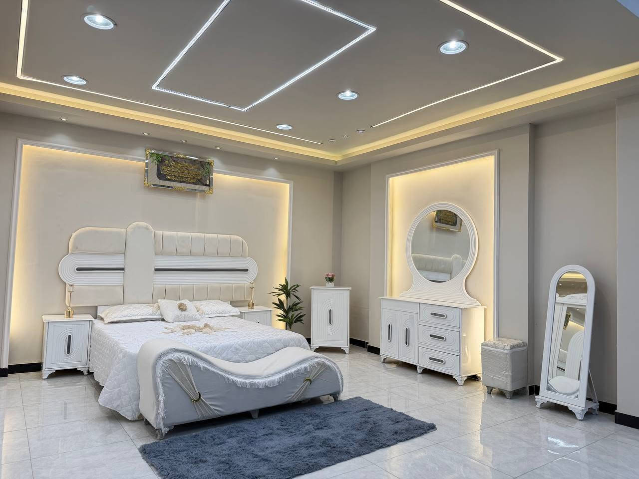 السعر // مليون 50 الف 😍
🔅تفاصيل الغرفة المرمري  ....

 خارج ٤ملم ام دي اف 🔺
وداخل معاكس ٣ملم 
صبغ حراري  درجة اولى 

عدد القطع  ٧ قطع 😍
🔺1 //جرباية  قياس  ١٦٠ × ٢٠٠ 
🔺//ميز جانبي ايسر قياس ٥٠
🔺2// وميز  جانبي  قياس ٥٠
🔺3// زاوية ارتفاع مترين عرض ٨٠
🔺4// وميز بلازمه  
🔺5//وميز مراية ارتفاع مترين عرض ١٢٠
🔺6// وكنتور ٦ باب  ارتفاع مترين و١٥ طول ٣ متر و١٥

القطعه الثامنة حسب الطلب شازلون
سعرها ٥٠ الف ❤️

(توصيل مجاني مركز بغداد )
التوصيل يشمل الشد مجاني 🔥
(اطراف ٥٠)
باقي المحافضات حسب البعد
شازلون سعرها ٥٠ الف
شازلون مخزن ٧٥ الف


**إذا كنت صاحب هذا الإعلان وتريد حذفه لأي سبب، رجاءا أرسل رسالة إلى الدعم الفني**