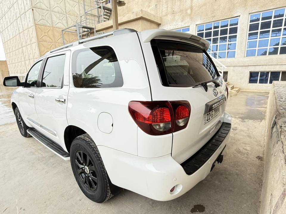 السلام عليكم
للبيع سيكويا 2020 
رقم اربيل مميز 
ماشيه 90 
وارد امريكي جاملغ وبنيد مبدلات بلادي نفس الون 
سياره فول مواصفات
  ((( لمتدد ))) 
سعر 350 ورقه وبيهة مجال 
***********
العنوان بغداد البلديات
