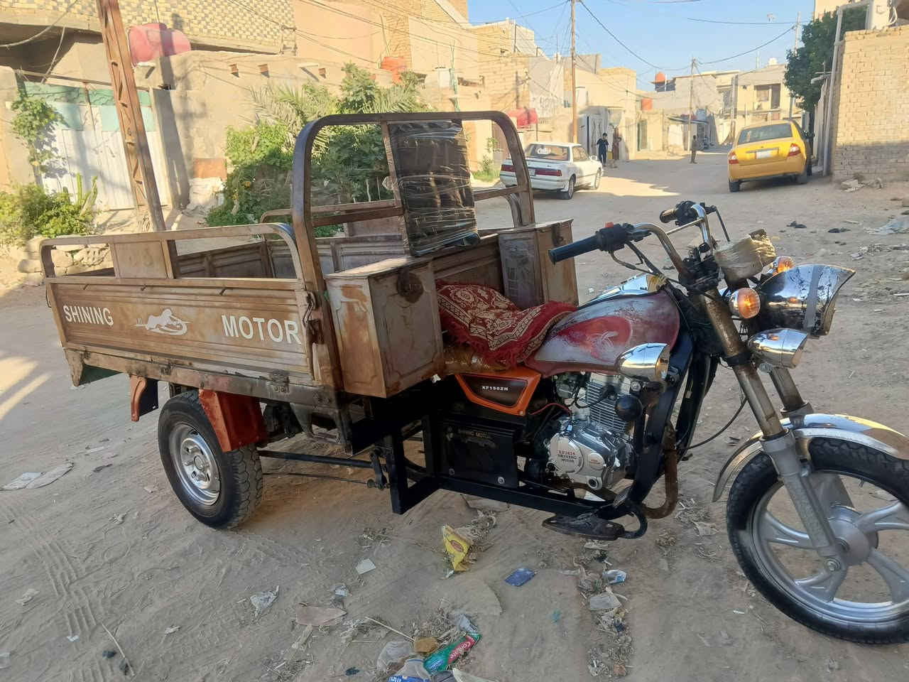 سلام عليكم ستوته البيع موديل ١٣ محرك٢٥ شاده جديده مكفوله كفاله عامه أوراق اصولي مكاني كربلاء ***********

