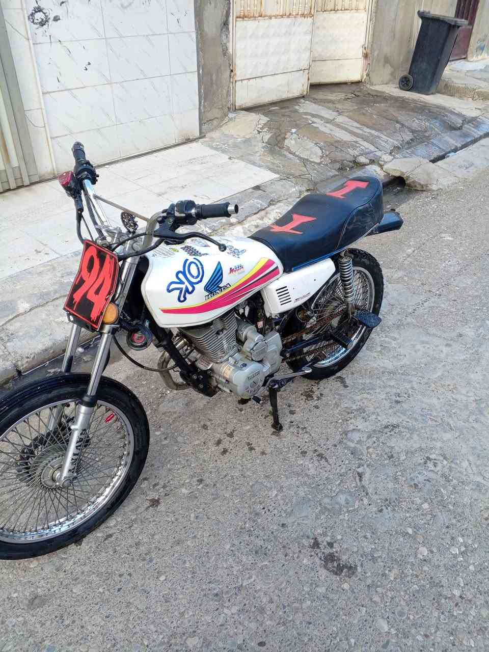 سلام عليكم دراجه سافين موديل 20دراجه نضيفه مال تعليك لتواصل ***********
