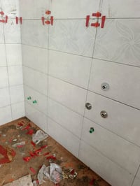 سراميك • ارضي وجداري • متفرغ