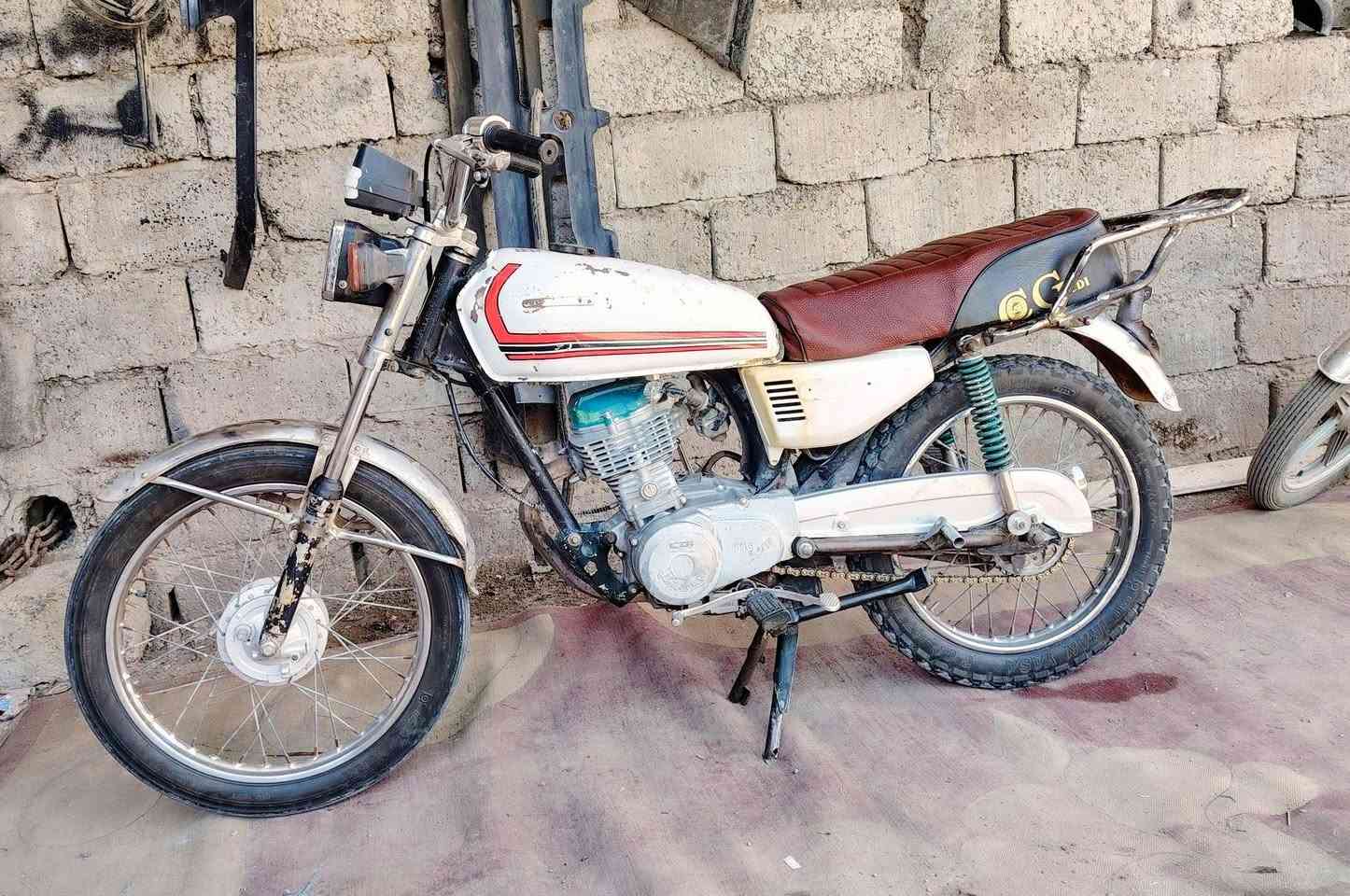 السلام عليكم 🤚🏽
ماطور للبيع السعر 200 بي مجال حيل قليل للشراي 
مكان الحويجه داخل 🤚🏽


**إذا كنت صاحب هذا الإعلان وتريد حذفه لأي سبب، رجاءا أرسل رسالة إلى الدعم الفني**