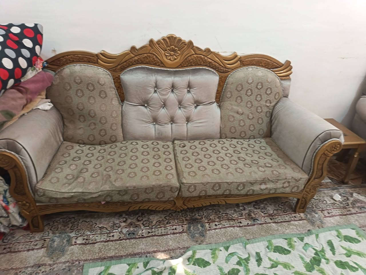 سلامو عليكم تخم قنفات للبيع
10 مقاعد العنوان بياع نظافه 80 من 100
نوعه عراقي *********** وتساب
العنوان بياع
