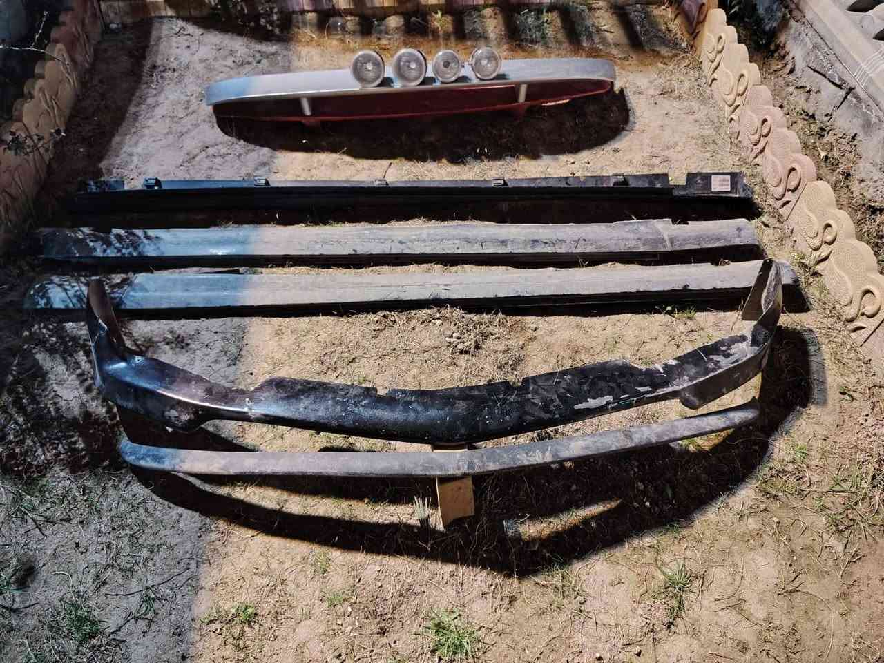 السلام وعليكم اخواني عندي دوس مال جارجر 2010 وعندي سبايدرات مال جارجر 2010 وعندي بلاجكتورات مال وبامه هيمي ومال جارجر 2010 وعندي الحيه بلاديه وحده عمل ودوسه مال جارجر 2012 ارتي  ***********
