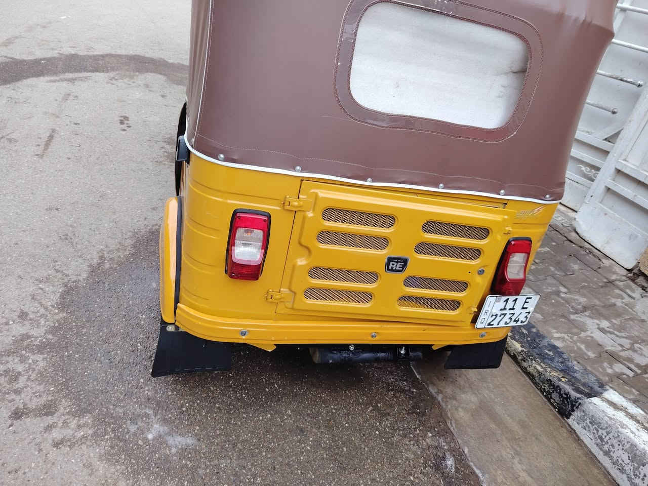 يا الله تكتك موديل ٢٠  شهر ١١ بيه معجون يم لبكلايت مو صفحه كامله وطاسه مال لغد بيه شخطه معجون *********** مكان حسينيه الراشديه
