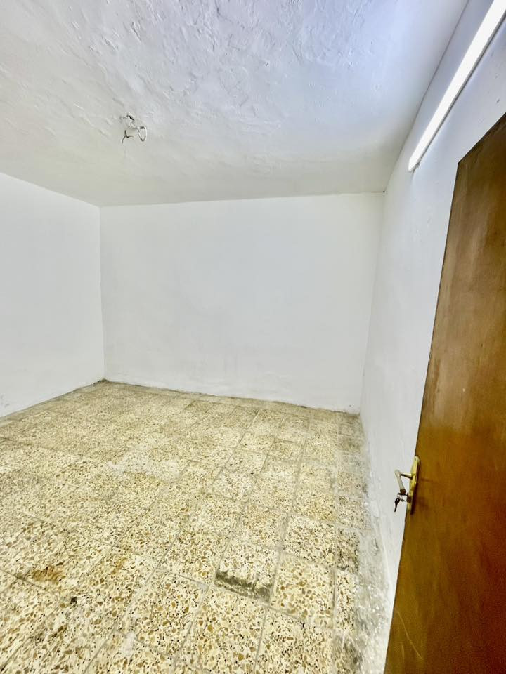 إعلان 📌
مشتمل للإيجار مساحته 65 يحتوي على مدخلين استقبال مطبخ غرفه نوم وحمام 

الموقع / ابو دشير / نهاية شارع الزيتون من جهة الشهداء قرب أسواق السلام 

#بدون_ دلالية

للاستفسار اتصال ***********
