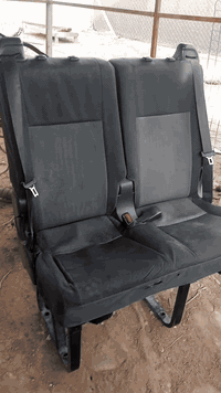 السلام عليكم شباب كشنات هايس بوز نظيفات سعرهن 500 والشراي يخابرني على هذا الرقم ***********
