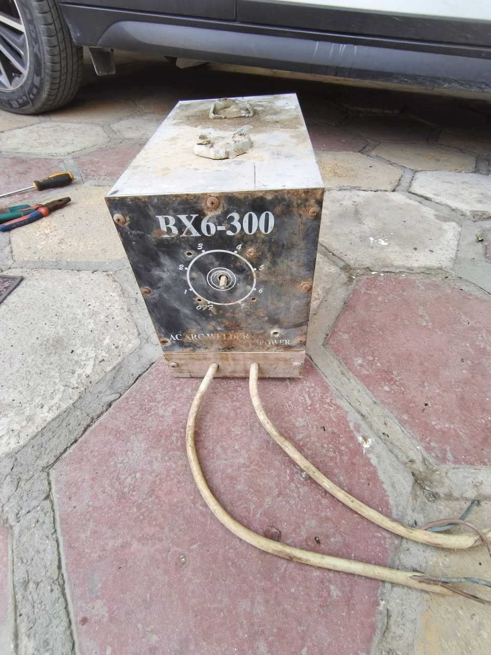 ماكنة لحام محولة رافع قدرة
شرط الشغل ***********
