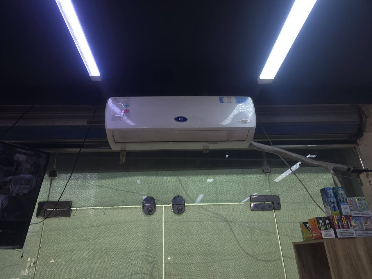 السلام عليكم للبيع سبلت طن ونص انفيرتر الشراي يتصل ***********مكاني البياع
