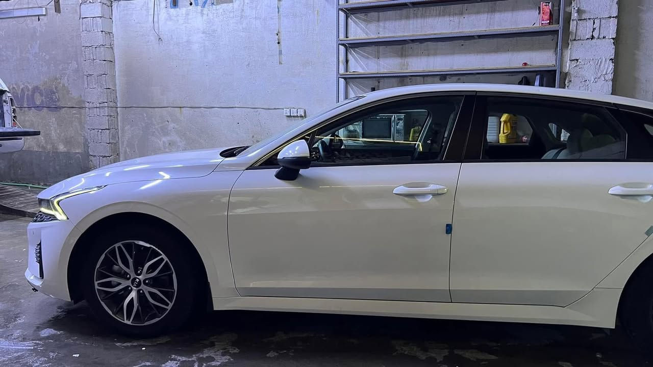 المواصفات سويج بدون شاشة
وارد خليجي مصبوغ باب فقط
العداد 81 ألف كم حقيقي 
كير مكينه مكفولات تجي تفحص و تاخذ
السيارة نظيفة وجاهزة للاستخدام
 العنوان: بغداد – الخضراء
 رقم الهاتف: ***********
