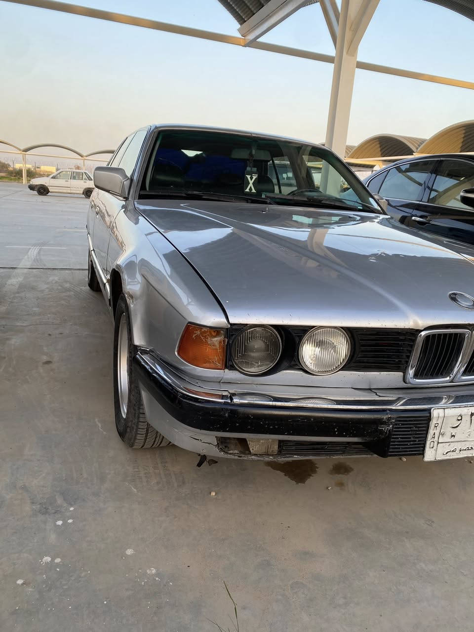 السلام عليكم بي ام ٧٣٥ موديل ٩١ للبيع مكينة وكير وكهربائيات كفالة السيارة بلادية رقم بغداد مشروع وطني السعر ٤٨ اتصال *********** مكانها ميسان
