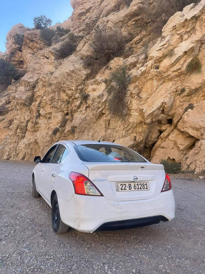 السلام عليكم نيسان سني هندي
موديل ٢٠٢٠
مكينه كير تبريد كفاله 
بيها باردات بسيطات 
رقم أربيل 
السعر ١٠٧وبيها مجال بسيط 
العنوان بغداد مدينه الصدر 
 للاستفسار اكثر الاتصال على الرقم ***********
