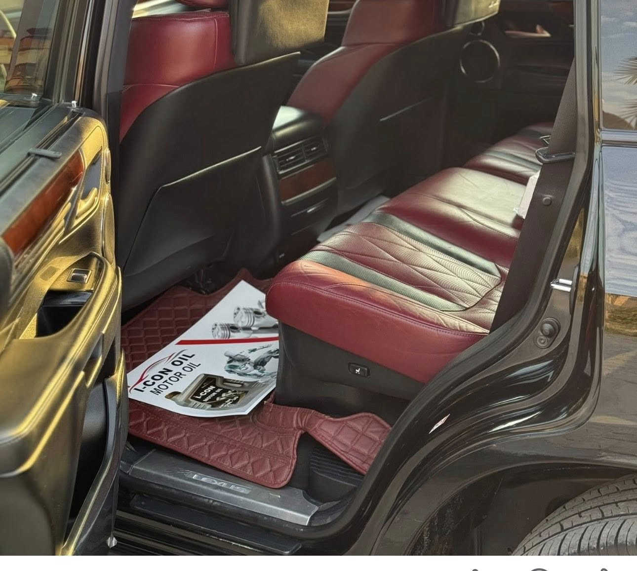 للبيع لكزز 2019 كورو بغداد - بيها قطعتين صبغ  - سيارة نظيفة سعرها 600 - ***********
