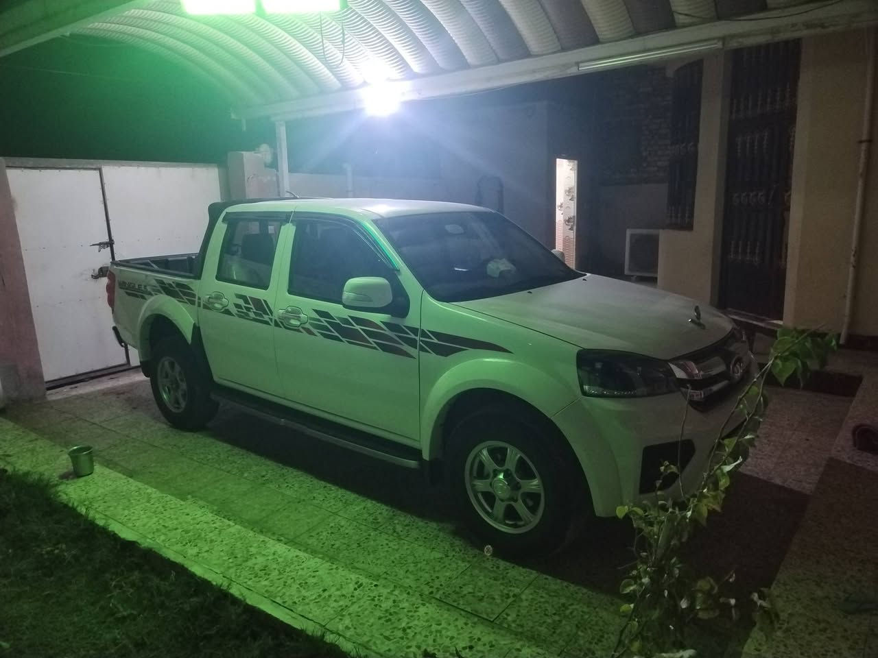 كريت ويل موديل 24 مكفوله كفاله عامه صوره باليل سياره جديده كلش رقم قادسيه ماشيه 75 الف  
سعر 135 رقم تلفون ***********
