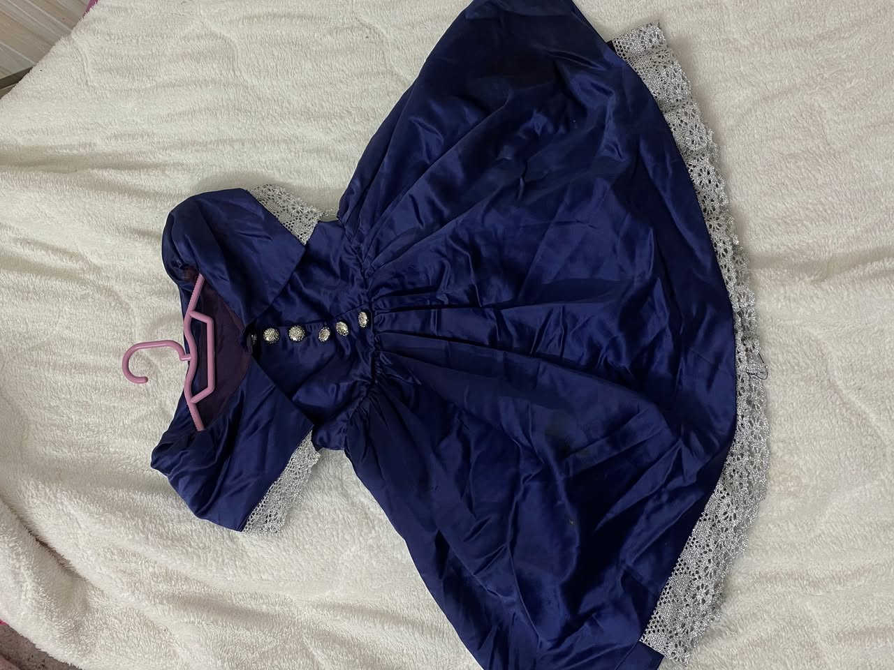 فستان ستن ق ٤ سنوات سعره ٨  شي ان


**إذا كنت صاحب هذا الإعلان وتريد حذفه لأي سبب، رجاءا أرسل رسالة إلى الدعم الفني**