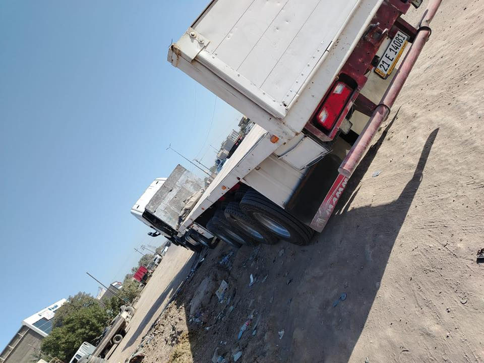 سكانيا 2005
كير اوتوماتيك كير و مكينه و اكسل
وشاصي كفاله عامه
العربانه مربوطه وراها
نضافتها موضحه بالصور
شرط التحويل
***********
