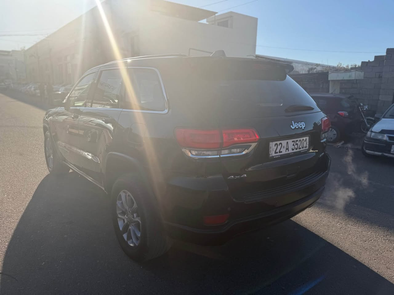 جيب لاريدو  موديل ٢٠١٧
وارد امريكي.  حادثها  جاملغي
٦ سليندر
سعر ١٩٠ ورقه
مكان اربيل
تحويل وكاله شرط
رقم *********** أربيل, العراق
