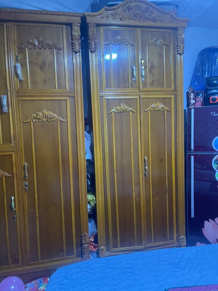 غرفه صاج للبيع السعر مليون ونص وبس مجال قليل  العنوان مدينة الصدر الرقم ***********
