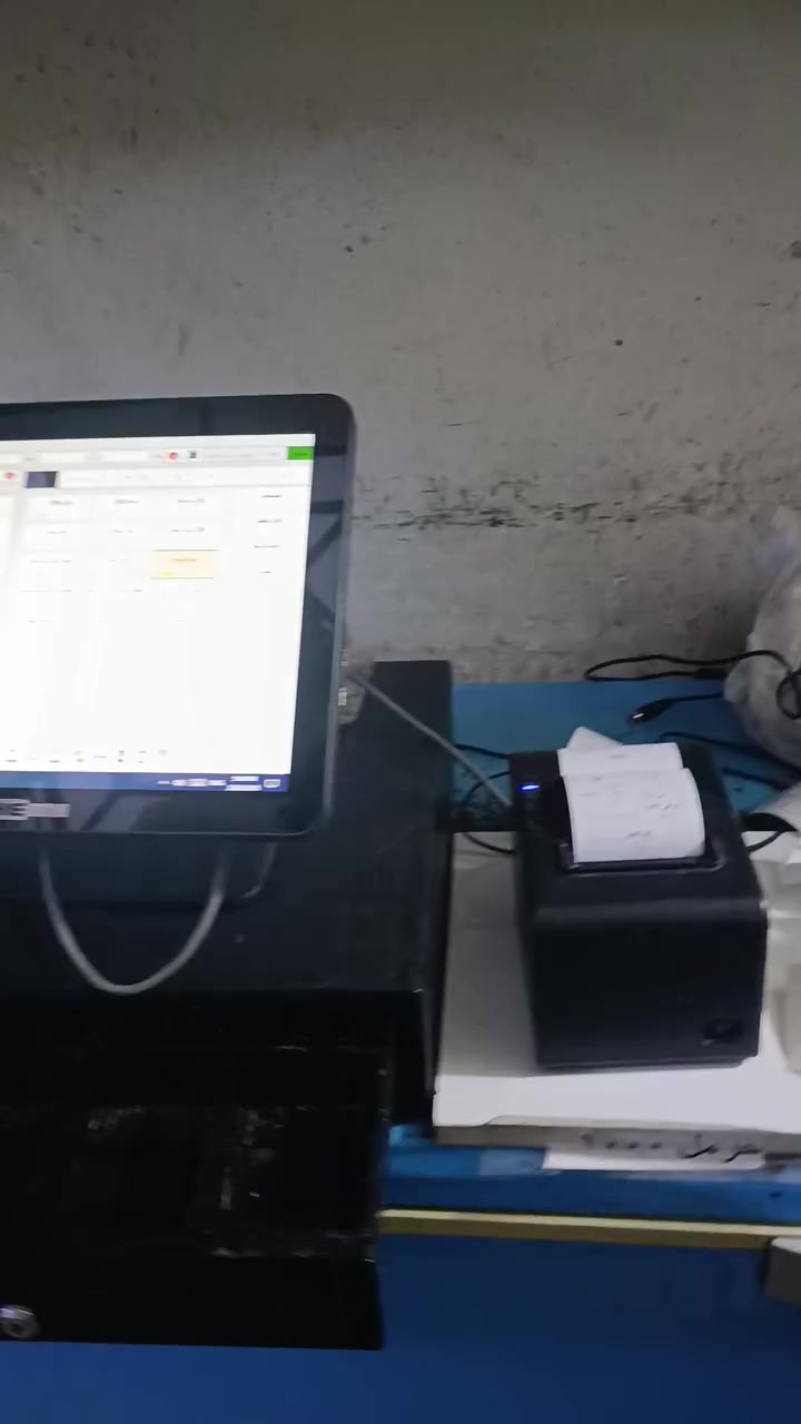 كاشير سبيدو مطاعم مع ٣ طابعات ومجر ويوبي اس بسعر ٧٥٠  مكان شارع فلسطين


**إذا كنت صاحب هذا الإعلان وتريد حذفه لأي سبب، رجاءا أرسل رسالة إلى الدعم الفني**