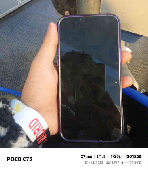 سلام وعليكم شباب ١٣برو ماكس مثل ما موضح بل صوره فقط شاشه مبدله شوات عينك  مراوس بماكس فقط شعندك نزل *********** واتساب فقط ولخاص مفتوح
