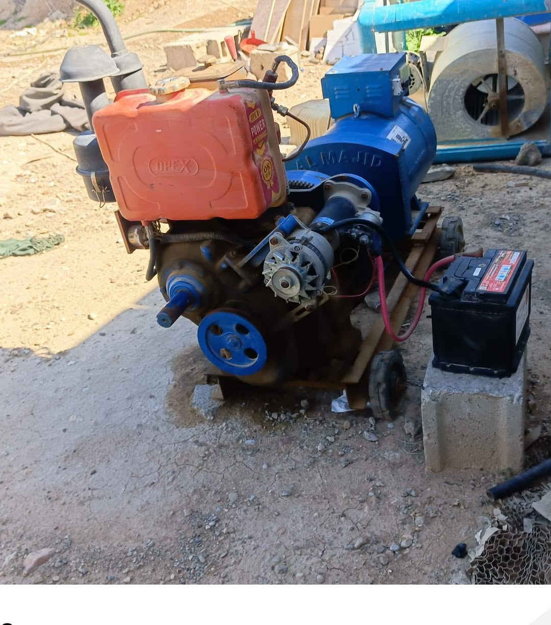 السلام عليكم
ملاحظة 

مكلف بل نشر

مولد 10kw للبيع 

العنوان ديالى 

اي استفسار هاتف صاحب المولد

***********
