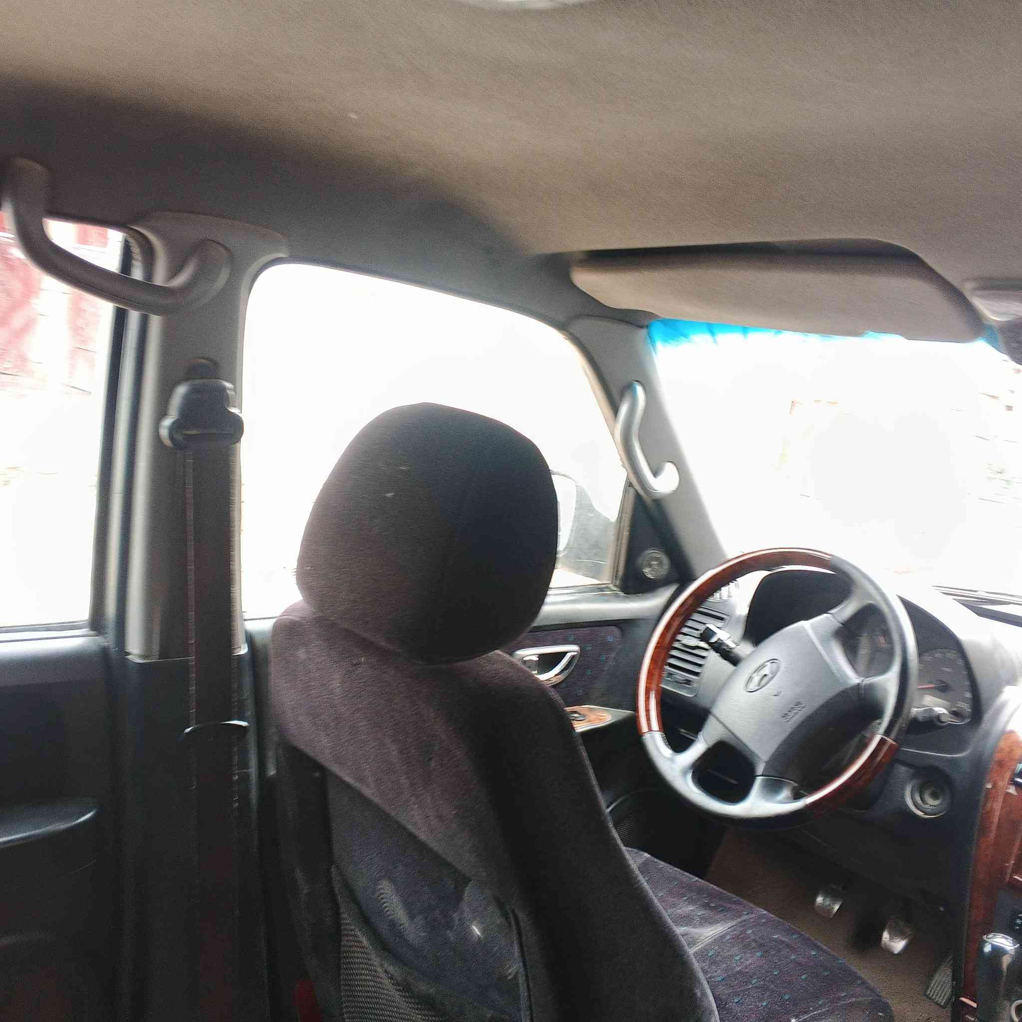 السلام وعليكم سياره هونداي بيه منفيس وضايع شقال من الدعاميه ل دعاميه مكفول من عشاريه ومن صرق محرك كاز ما يصرف ولا تبخير المكان ناحيه الزاب ***********
