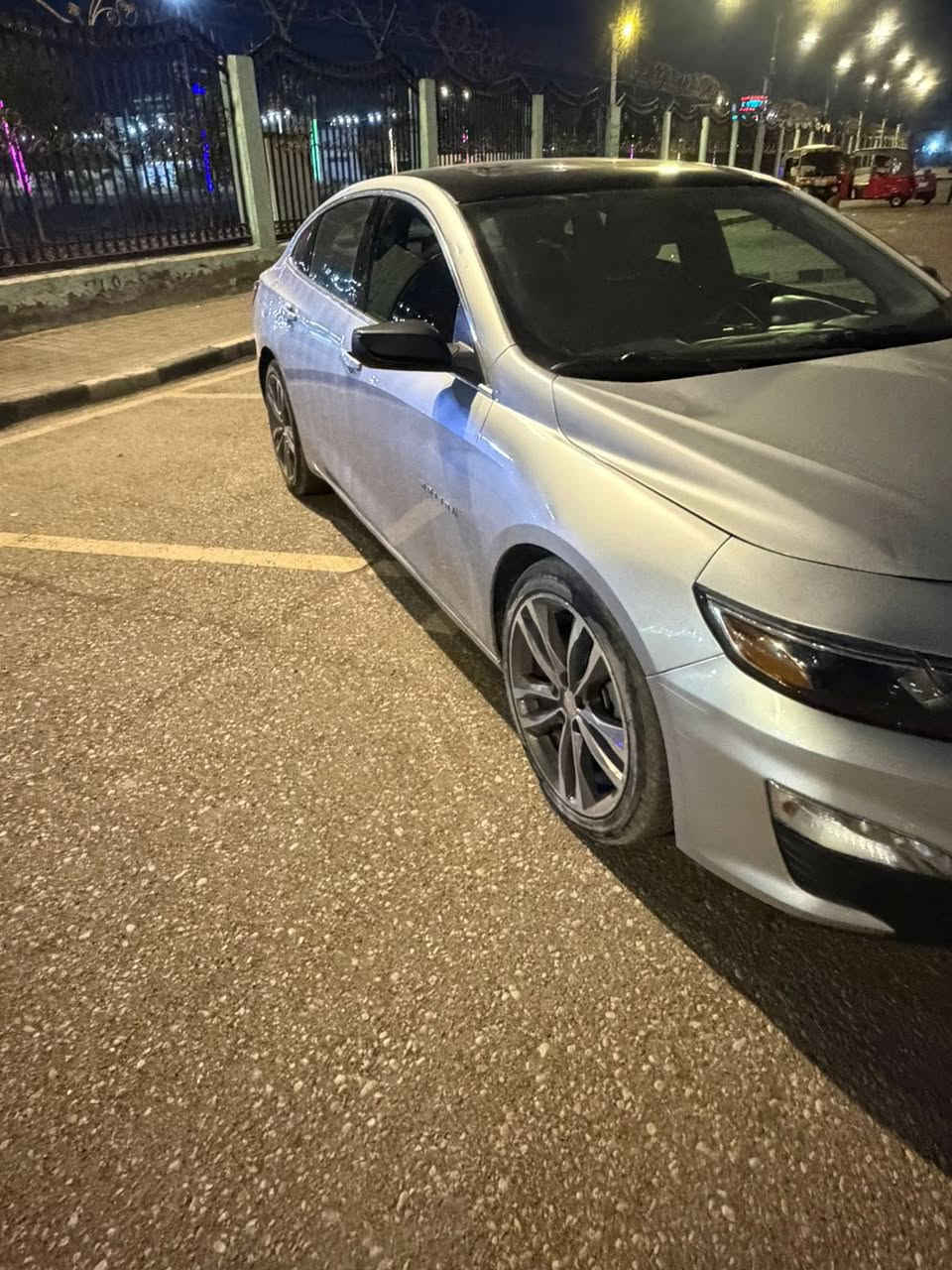 ماليبو LT2021 رقم بغداد معوقين كير مكينه كفاله حداديه نص عمر تخم تاير نضيف سياره فتحه سونارهه موجود وصور لحادث موجوده سعر 93 وبي مجال استفسار  مكان سياره ميسان ***********
