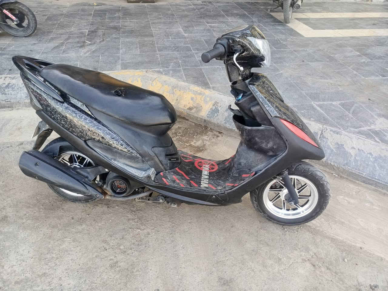 للبيع ماكس
بوشه 55 
كفرات  كاربون فايبر✨ 

كلجات ررياضي. 🙈💸***********
