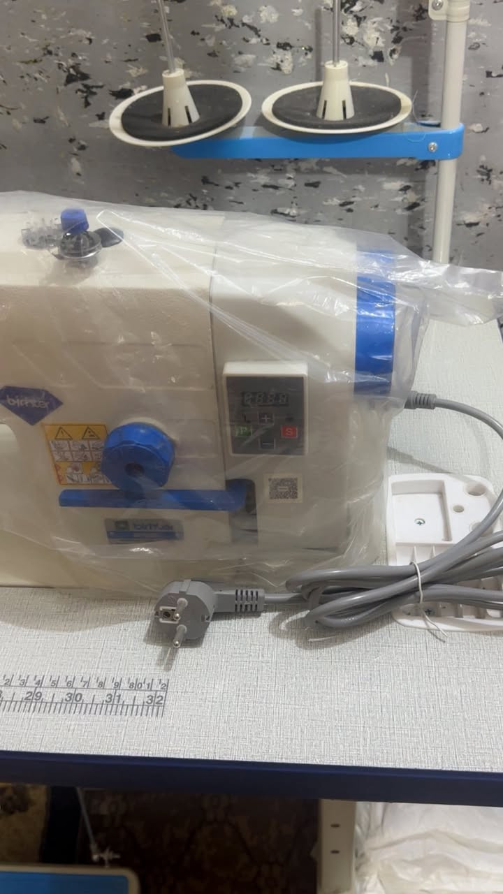 السلام عليكم مكينه براذر حاسبه كاتم تحكم سرعه تحكم ابره تحكم اناره بالكارتون المكان بابل-الاكرمين السعر: 330 الف فقط وبيها مجال للطيبين مع هديه سيت ابر مع دبة دهن مع هديه بسيطه ومواكيك ،  الرقم :*********** .
