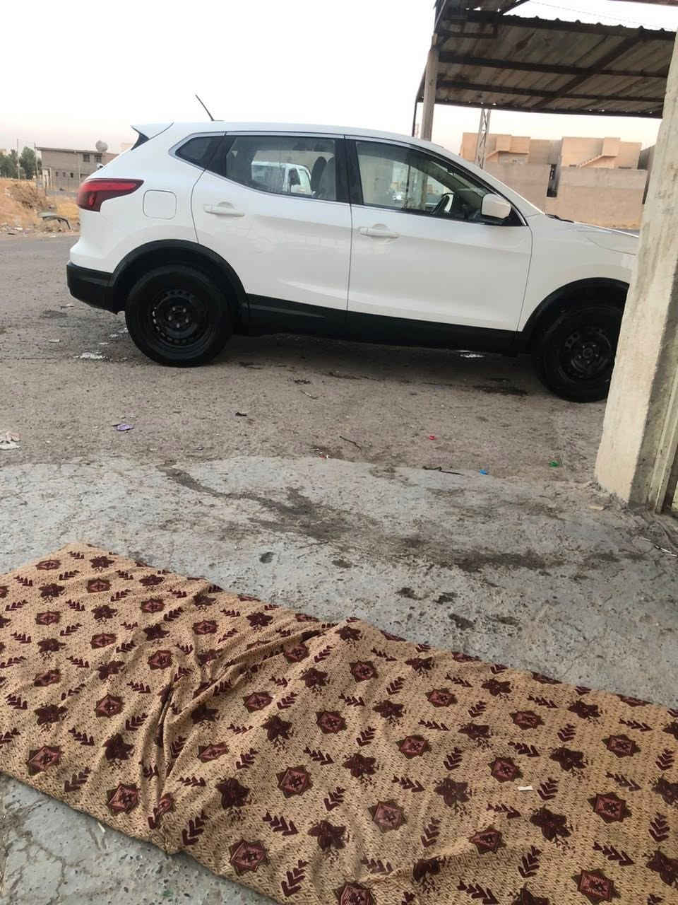 نيسان روج 2019
ضرر بنيد فقط 
سيارة نضيفة مناقصه شي 
السعر 155
المكان قضاء الدور

‭0773 198 2811‬
***********
