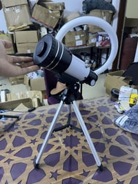 تليسكوب بهذا شكل مع كامل ملحقاته للتواصل  ‭0776 368 0727‬