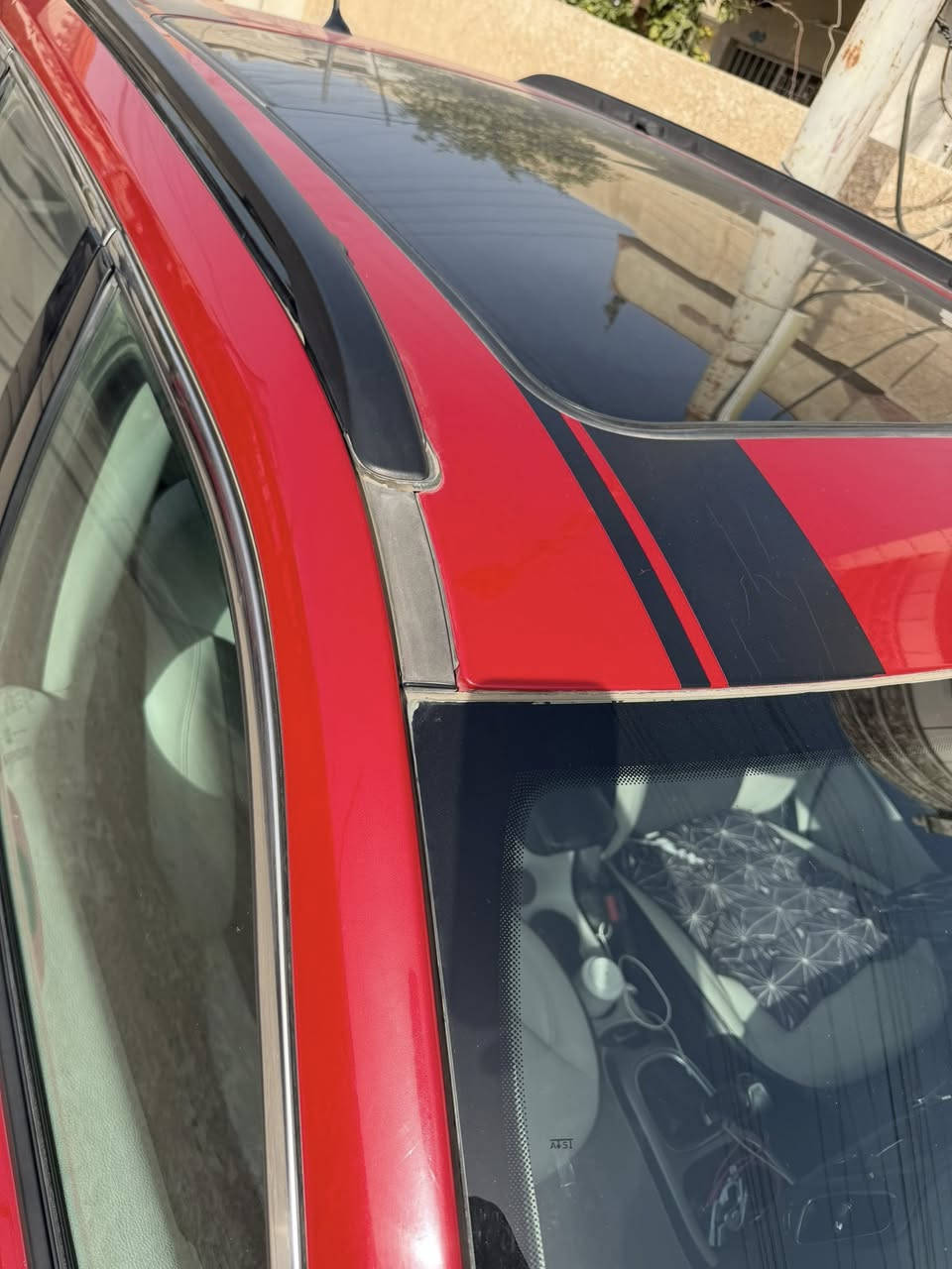 سلام عليكم جيب كومباس ٢٠١٨ ماشيه ٥٠ الف
حادثه سطحي جاملغ وشويه من البنيد 
مكينه كير مكفوله تبريد ثلج  جاهزه من كلشي 
بانوراما وداخل جلد وتو ويل 
مكانه بغداد الكرخ وسعره ١٢٨ ومجال بسيط 
***********
