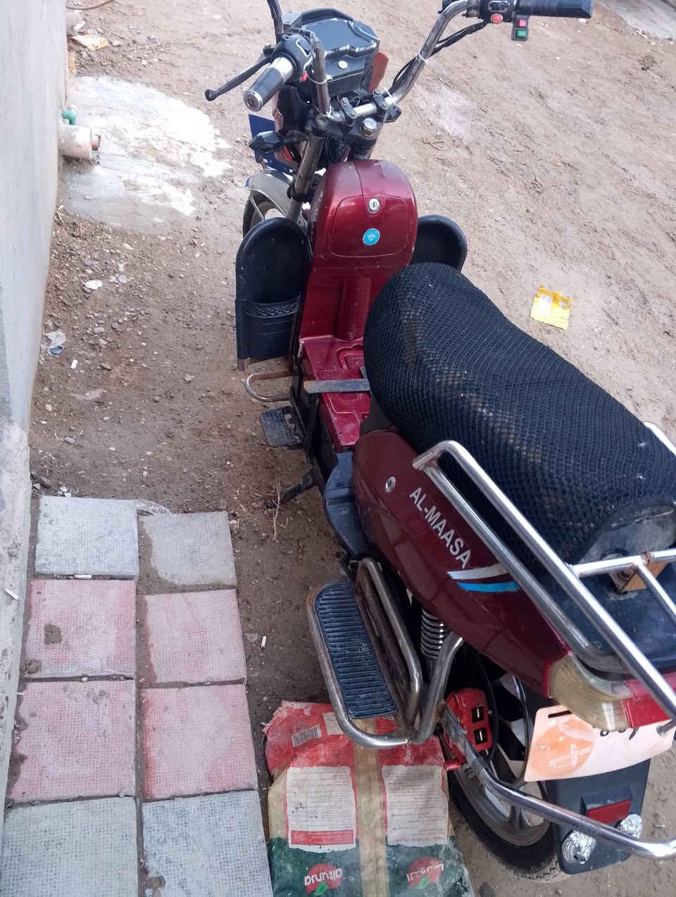 دراجه هارلي للبيع بطاريات عل فحص كهربايات شقاله سعر  ٣٠٠ وبي مجال للشراي ***********. ***********
