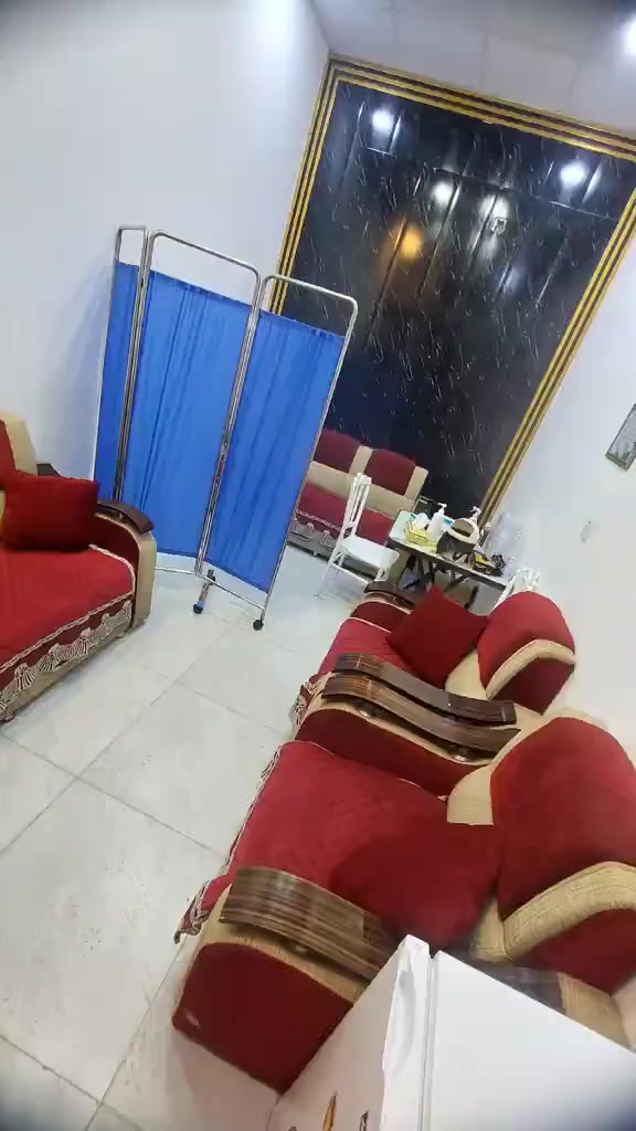 شهربان حي العصري مجاور المذخر
#بعض أعمالنا في العيادة 🩸🩸🔥🔥
#عيادة_الرونق_للحجامة*********** 

١. #حجامة الوقاية العامة الشاملة 
٢.#حجامة لعلاج الألم الرأس والرقبة والسمع والنطق
٣.#حجامة لعلاج الألم القدم والساق والكعب والركبة
٤.#حجامة لعلاج القالون والمعدة والامعاء 
٥.#حجامة لعلاج الضعف الجسدي 
٦.#حجامة لعلاج الجلطة الدماغية الشلل النصفي
٧.#حجامة لعلاج الانزلاق والسوفان 
٨.#حجامة الرياضية لأهل كرة القدم 
٩.#حجامة لعلاج القصبات واجيوب الأنفية 
١٠.#حجامة لعلاج الألم اسفل الظهر 
١١.#حجامة لعلاج خدر الاقدام والساقين 
١٢. #حجامة أماكن عملها الرسول عليه الصلاة والسلام

#ملاحظة الأدوات تستخدم مره واحده فقط 

‏‎#قال النبي ﷺ : "إنَّ أَفْضَلَ ما تَدَاوَيْتُمْ به الحِجَامَةُ، أَوْ هو مِن أَمْثَلِ دَوَائِكُمْ".
 
#متواجدين طوال ايام الاسبوع  صباحا ومساءا  ..
#العنوان المقدادية حي العصري قرب المذخر  مساءا
#الفرع الثاني المقدادية الهارونية مجاور المحطة صباحا 

#يوجد عيادة خاصة للنساء 👩  ،،

#اي استفسار *********** حياكم الله 🌹
