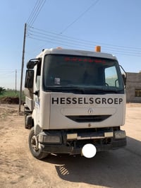 دنكر رينو 10 طن  تانكي ستيل جديد جديد رقم بصره دولي الاتصال 0770562287...