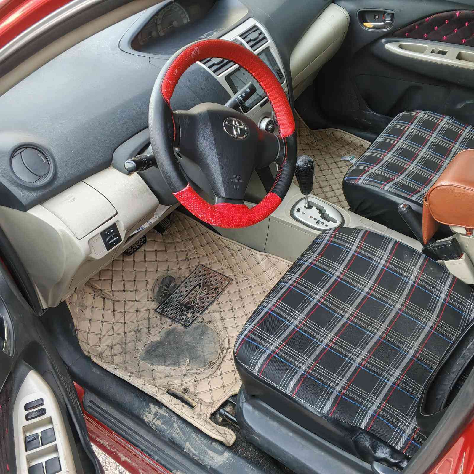 یارس مۆدێل 2007قه پات موایه فات بی بۆیاسه نه وی تازه تا 30به ناوخۆمه وه چوارتایه لۆکزۆر که م ڕۆشتوه 
سعر78معامه له یه که م*********** السليمانية, العراق
